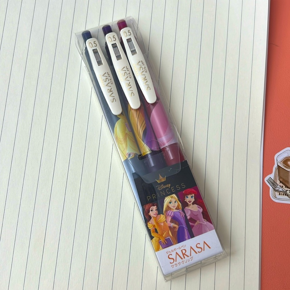 Zebra Sarasa Clip Gel pen, 0.5mm, Disney princess limited addition. 3 pieces.